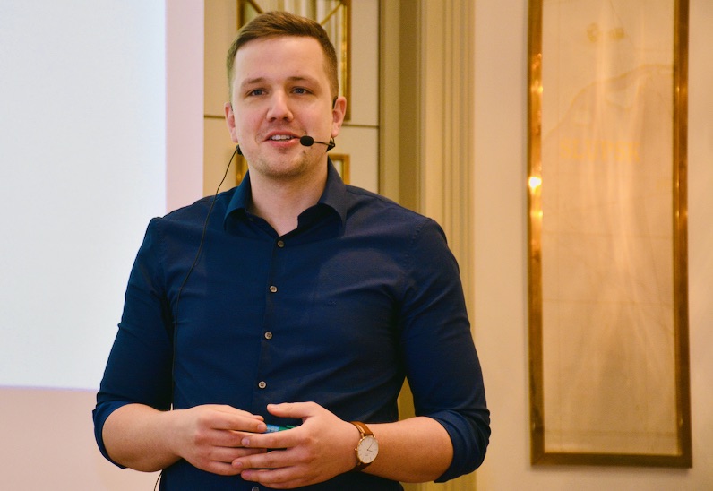 Das Thema Gehalt wird wieder wichtiger Christian Bräuer, Geschäftsführer Ewald Schneider, im Corona-Podcast