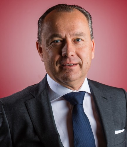 Wechsel von Van de Sande bestätigt Management