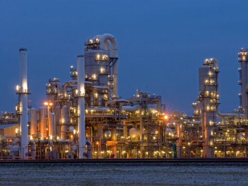 Zweite Welle rollt schon auf die Industrie zu Stahlpreise im Höhenflug, Zweiklassengesellschaft im Handel